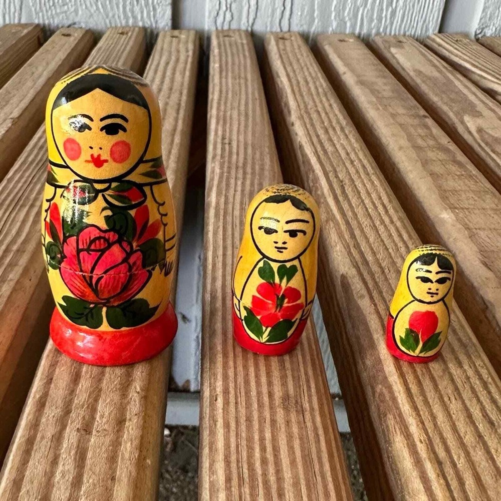 Russian Nesting Dolls Set‎ 3 Matryoshka Peasant Doll Wooden Wood Vintage Russia